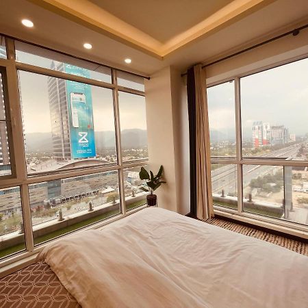 High Rise Presidential Suite In Elysium Opp Centaurus Исламабад Екстериор снимка