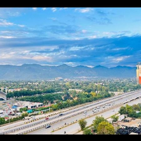 High Rise Presidential Suite In Elysium Opp Centaurus Исламабад Екстериор снимка